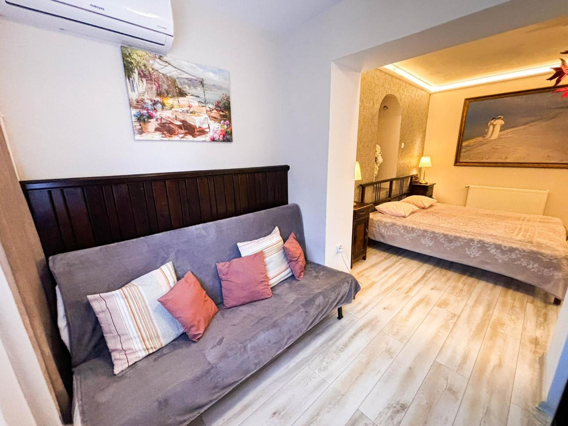 Conacul Bunicilor Hotel Novaci Екстериор снимка