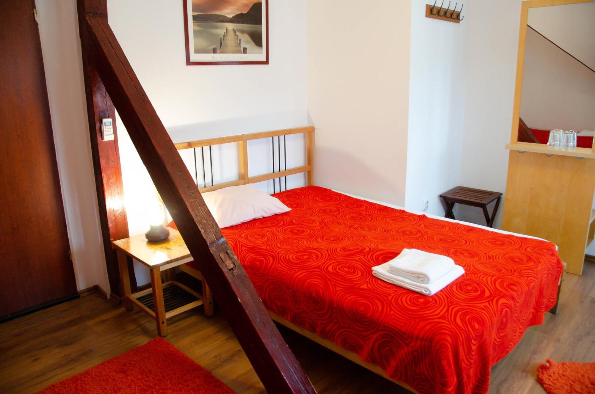 Conacul Bunicilor Hotel Novaci Екстериор снимка