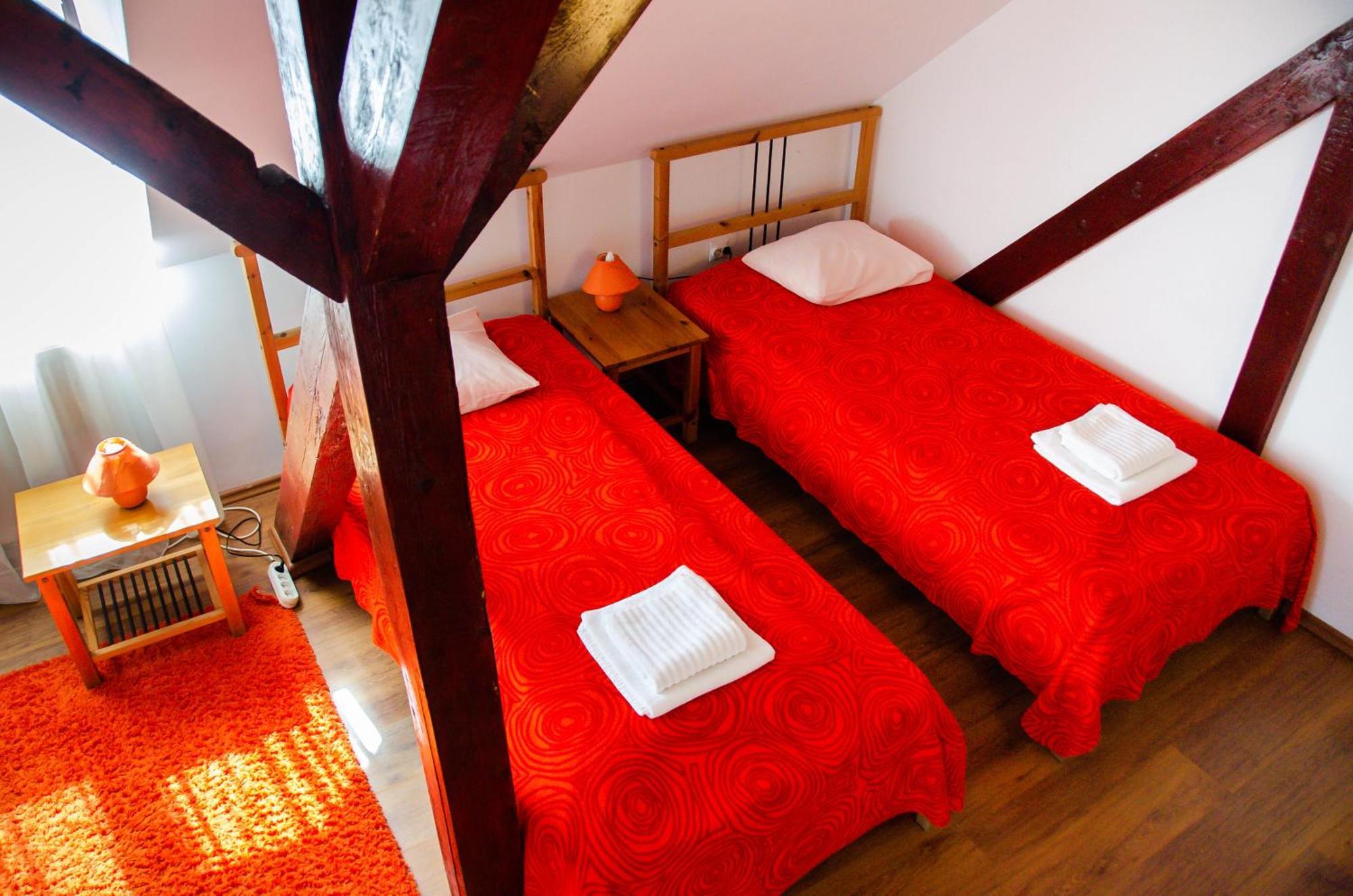 Conacul Bunicilor Hotel Novaci Екстериор снимка