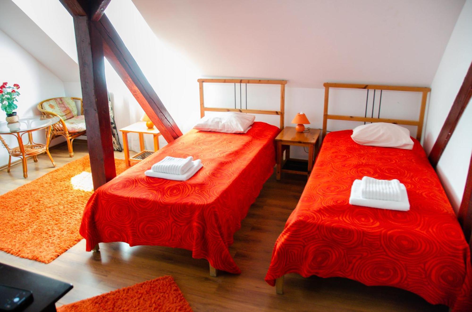 Conacul Bunicilor Hotel Novaci Екстериор снимка